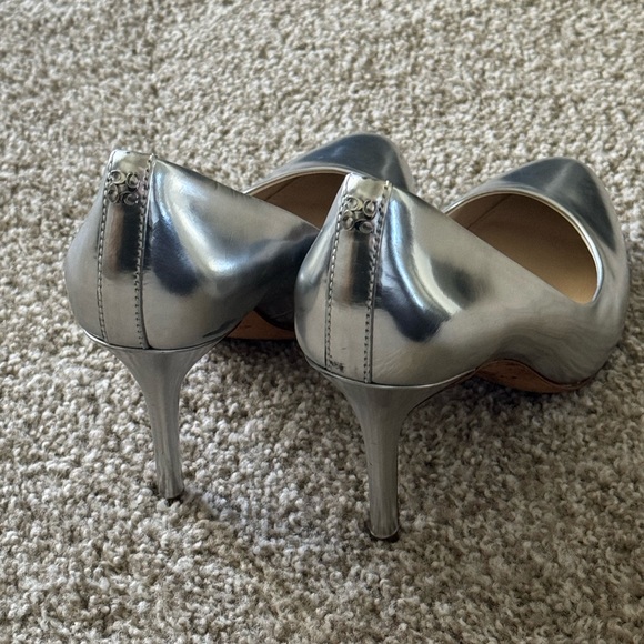 Coach heels, silver, size 8 - Picture 11 of 13